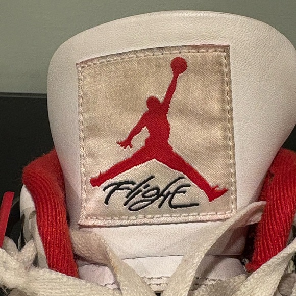 Air Jordan 4 Retro OG "Fire Red" - Picture 6 of 14